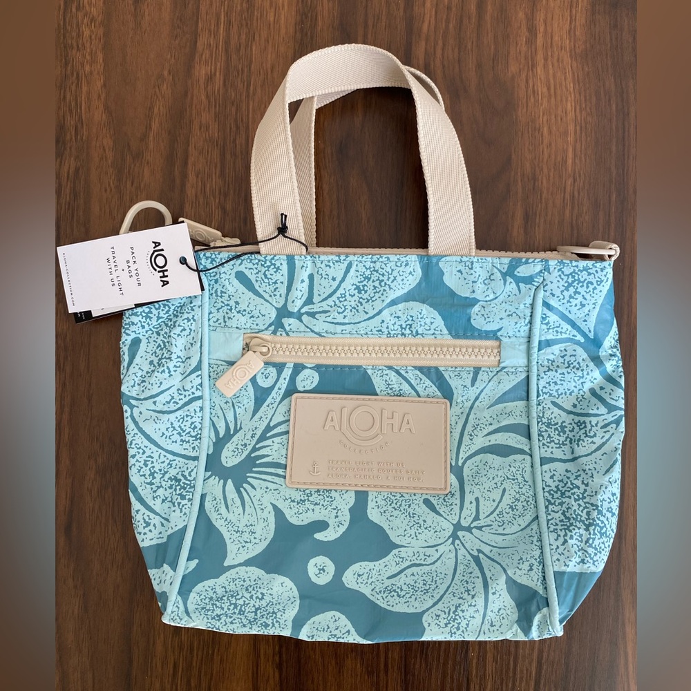 ALOHA Collection Blue Floral Tote